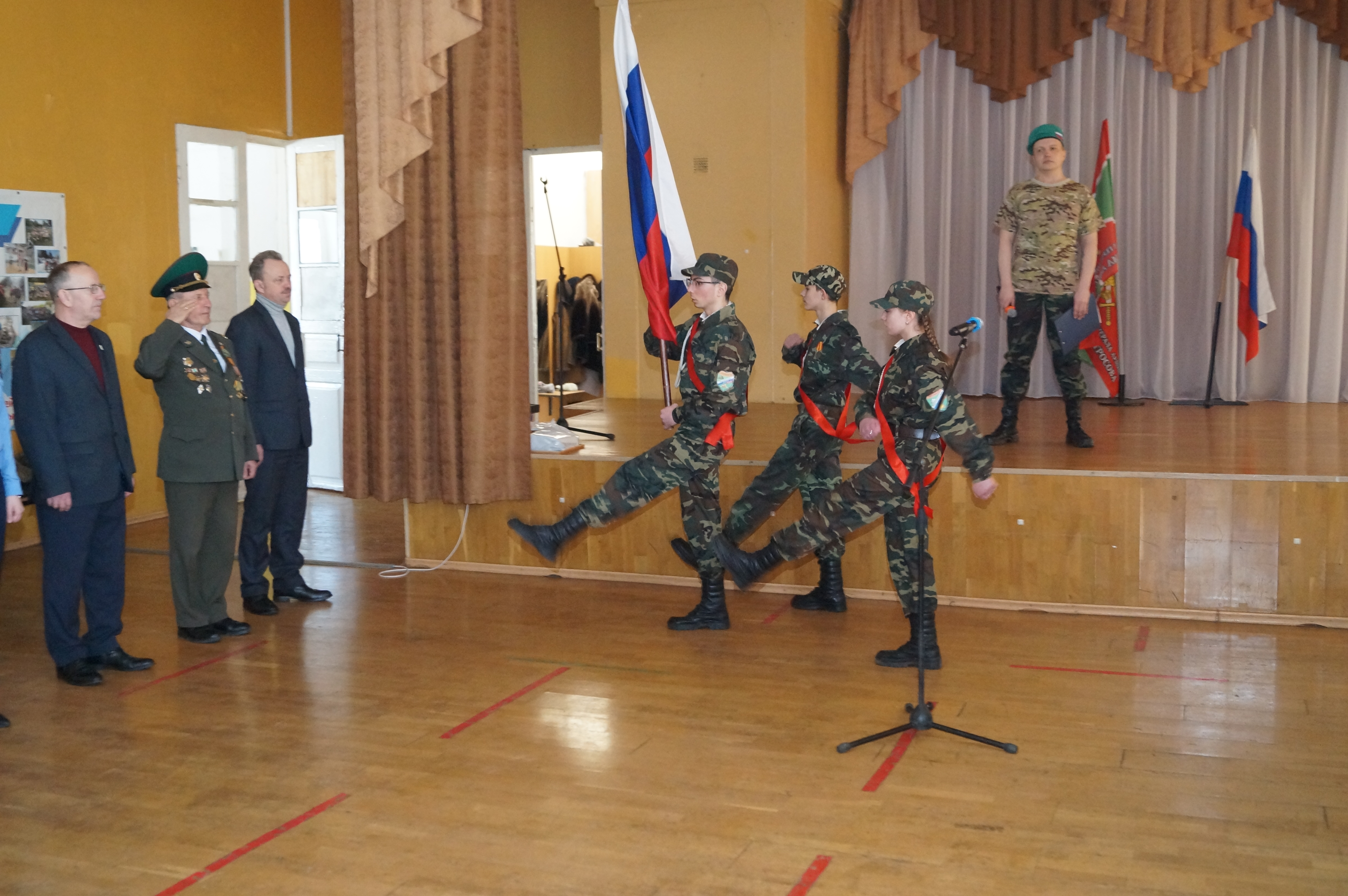 В СОСТАВ «НИЖЕГОРОДСКОГО ПОГРАНИЧНИКА» ПРИНЯТ ВПК «ЮНЫЕ ДРУЗЬЯ ПОГРАНИЧНИКОВ»  — Нижегородский пограничник